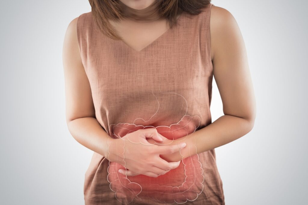 woman with abdominal pain