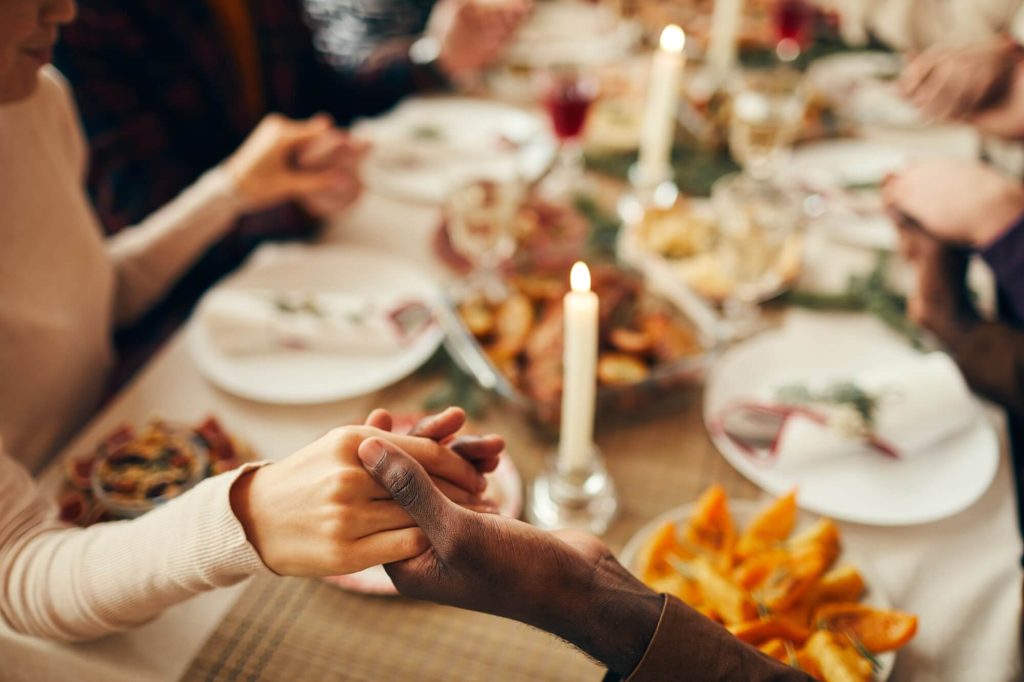 praying before meal