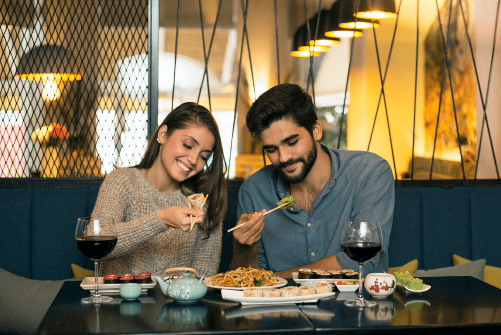 couple eating sushi