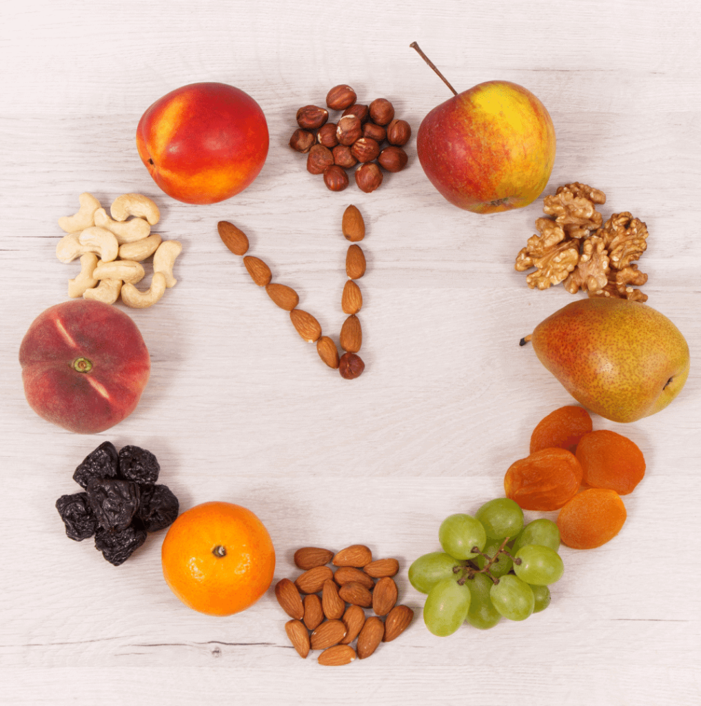 fruit arrange as a clock