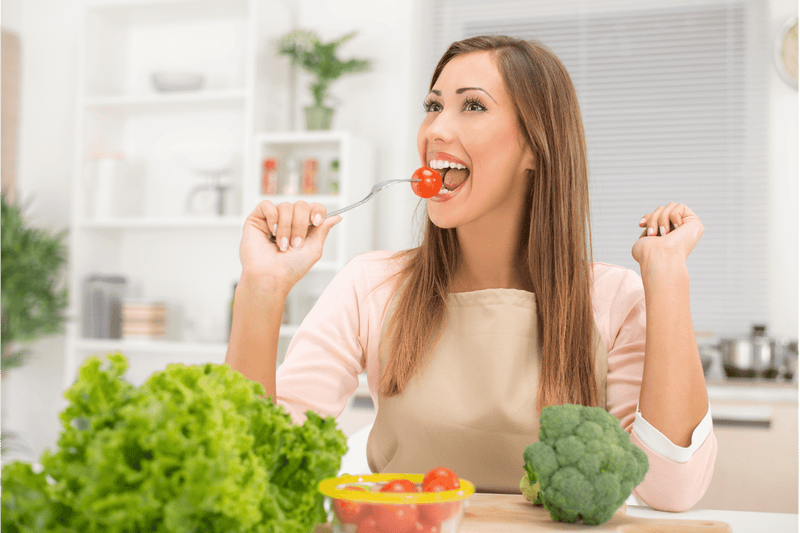 Pros And Cons Of a Raw Food Diet